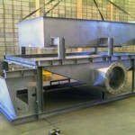 PENEIRA ROTATIVA DE ROLOS
Peso: 3,2 ton
Dimensões: 2100 x 4025 mm
Normas: –
Material: Inox 410
Ano de Fabricação: 2011