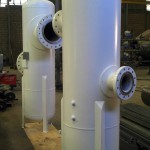 VASO DE PRESSÃO LANXESS
Peso: 840 Kg
Dimensões: ø 610 x 2.396,00
Normas: ASME XIII DIV. 1 / NR-13
Material: A-285 – C / A-36 / A-105
Ano de Fabricação: 2012