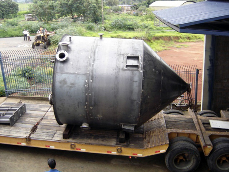 TANQUE
Peso: –
Dimensões: –
Normas: –
Material: AC
Ano de Fabricação: 2005