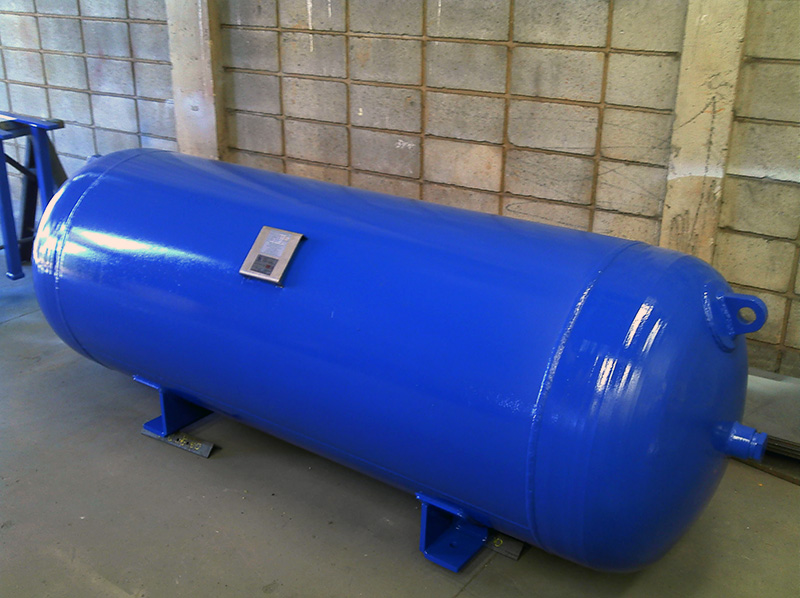 VASO DE PRESSÃO
Peso: 875 Kg
Dimensões: –
Normas: ø 800 x 2300
Material: ASME XIII DIV. 1 / NR-13
Ano de Fabricação: 2012