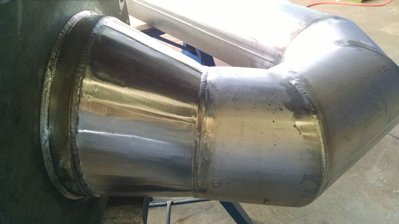 Peso: 2 ton
Dimensões: ø 10”
Normas: N-0268
Material: Aço inox SX / 316 L
Ano de Fabricação: 2015